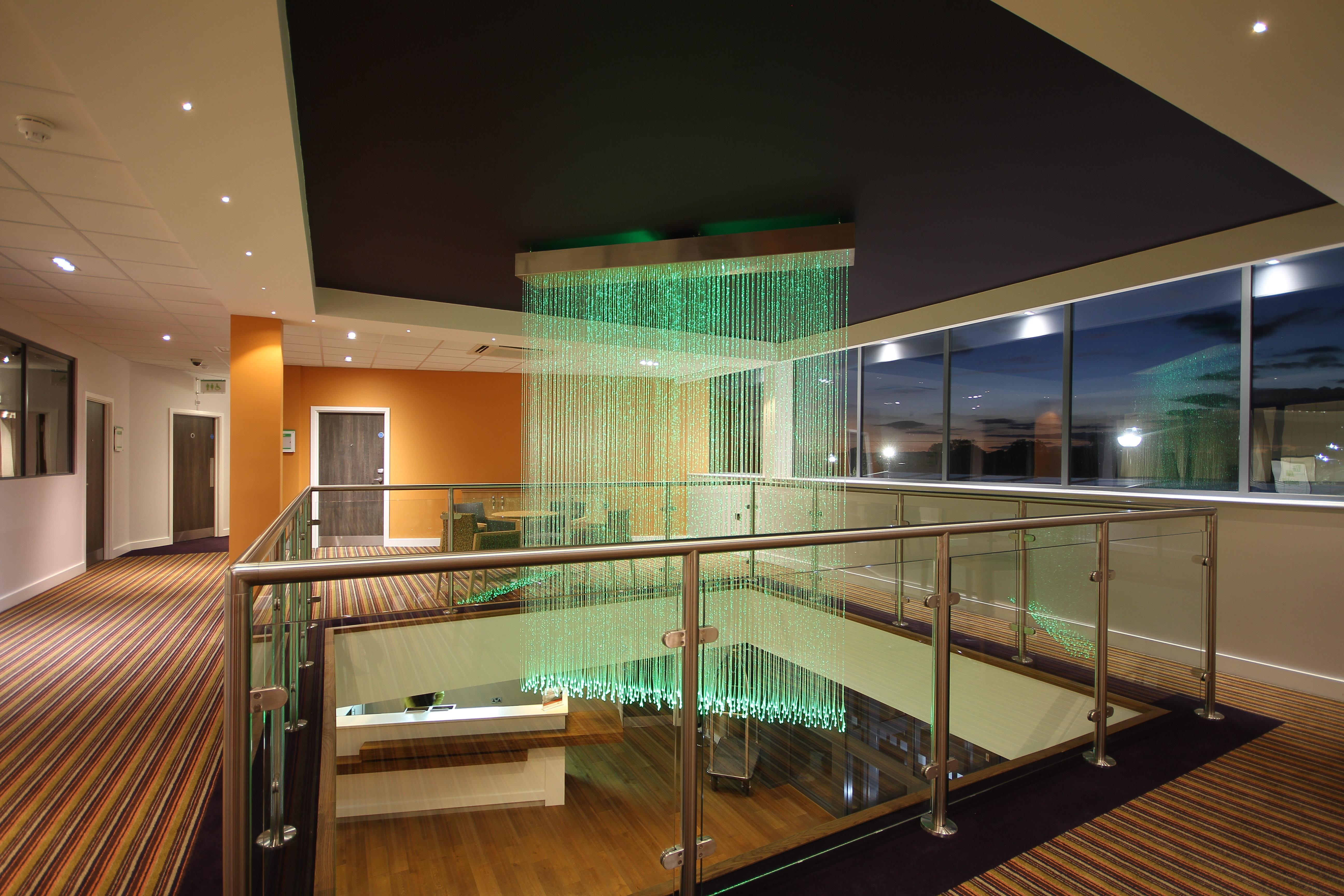 Holiday Inn Huntingdon Racecourse By Ihg Exterior foto