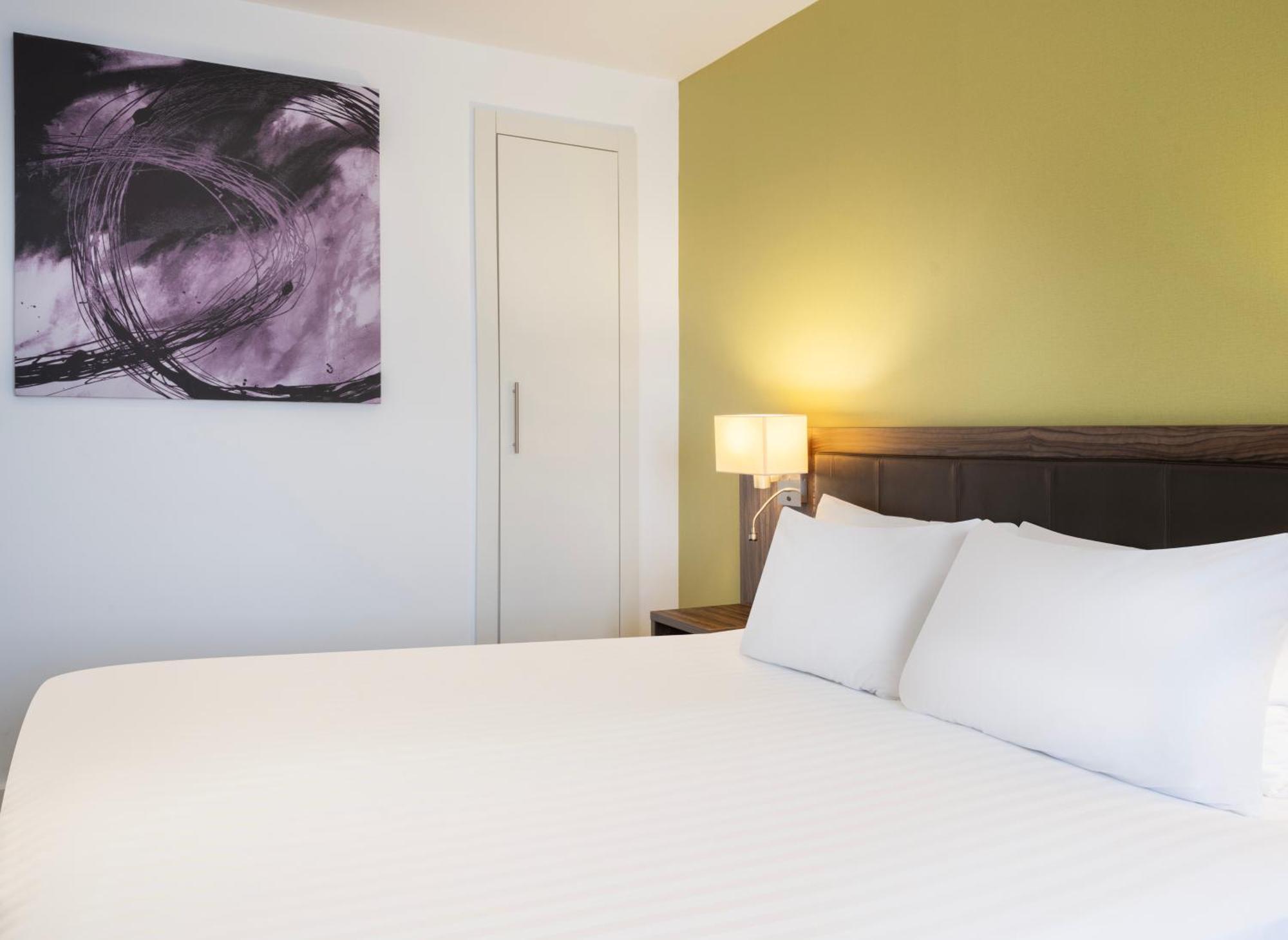 Holiday Inn Huntingdon Racecourse By Ihg Exterior foto
