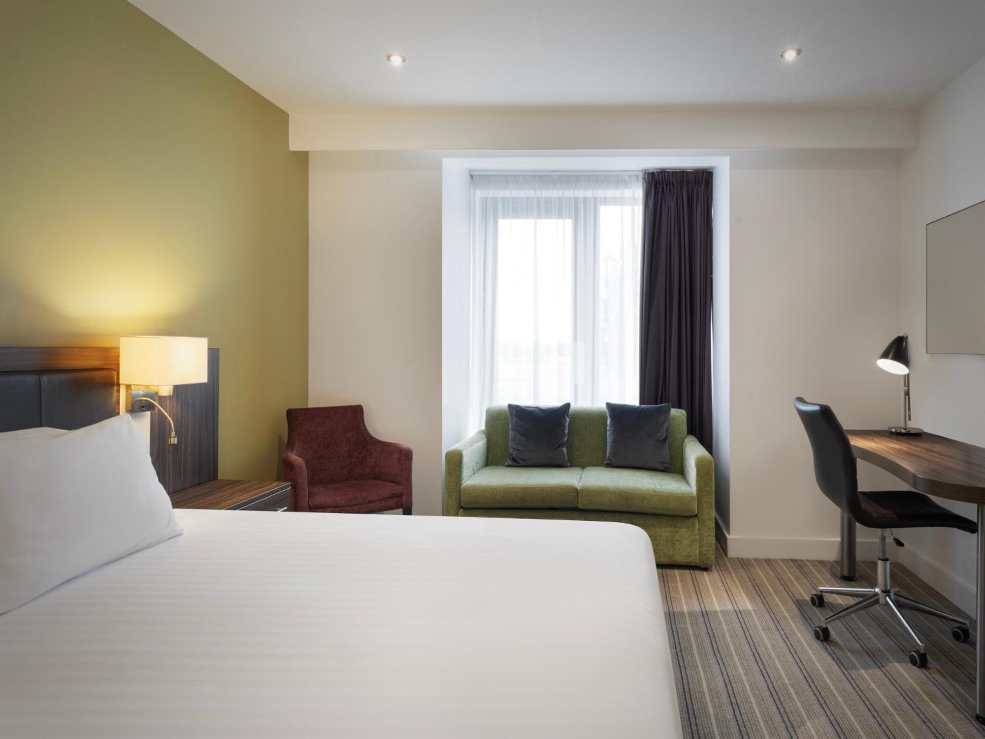 Holiday Inn Huntingdon Racecourse By Ihg Exterior foto