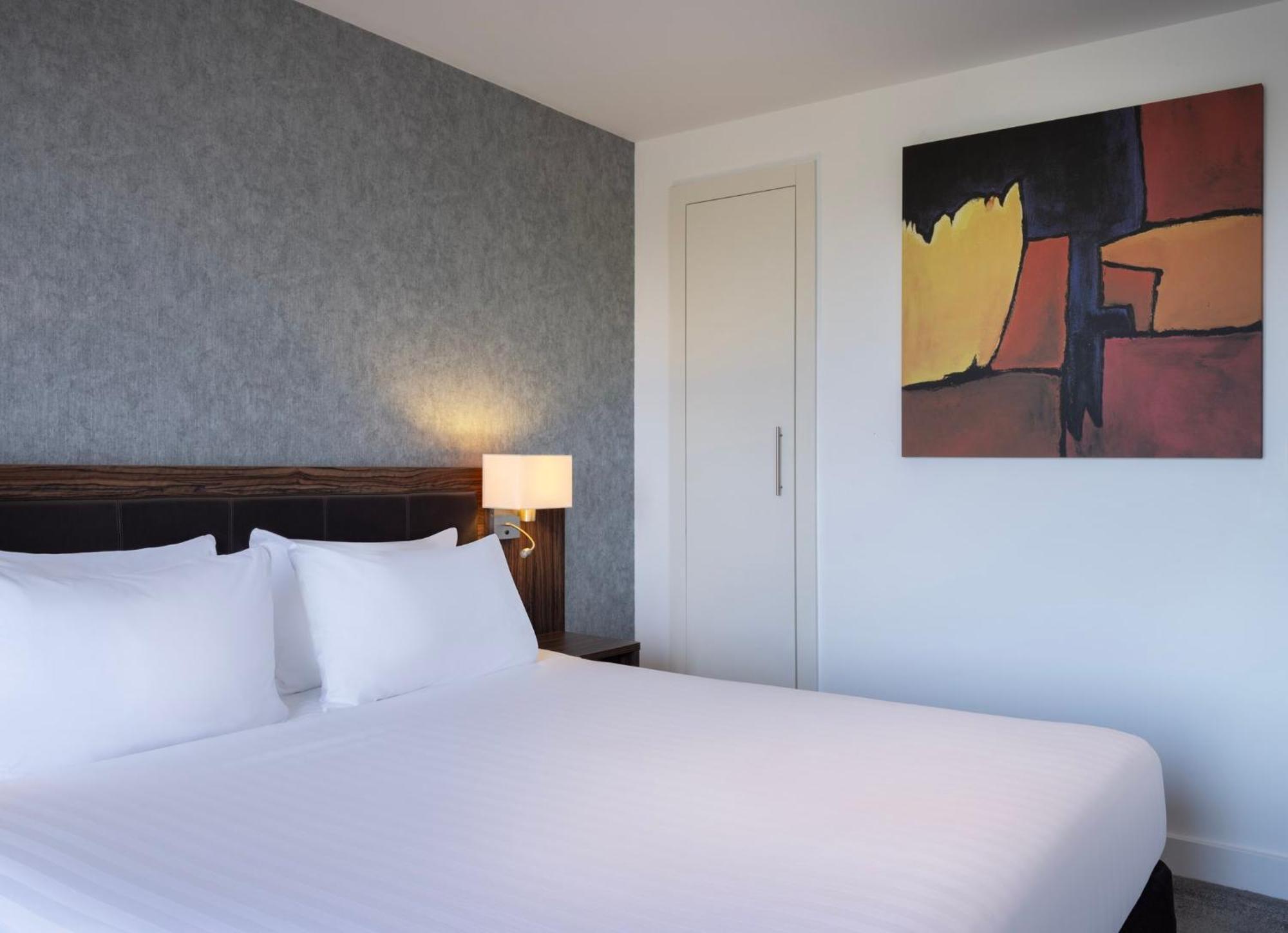 Holiday Inn Huntingdon Racecourse By Ihg Exterior foto