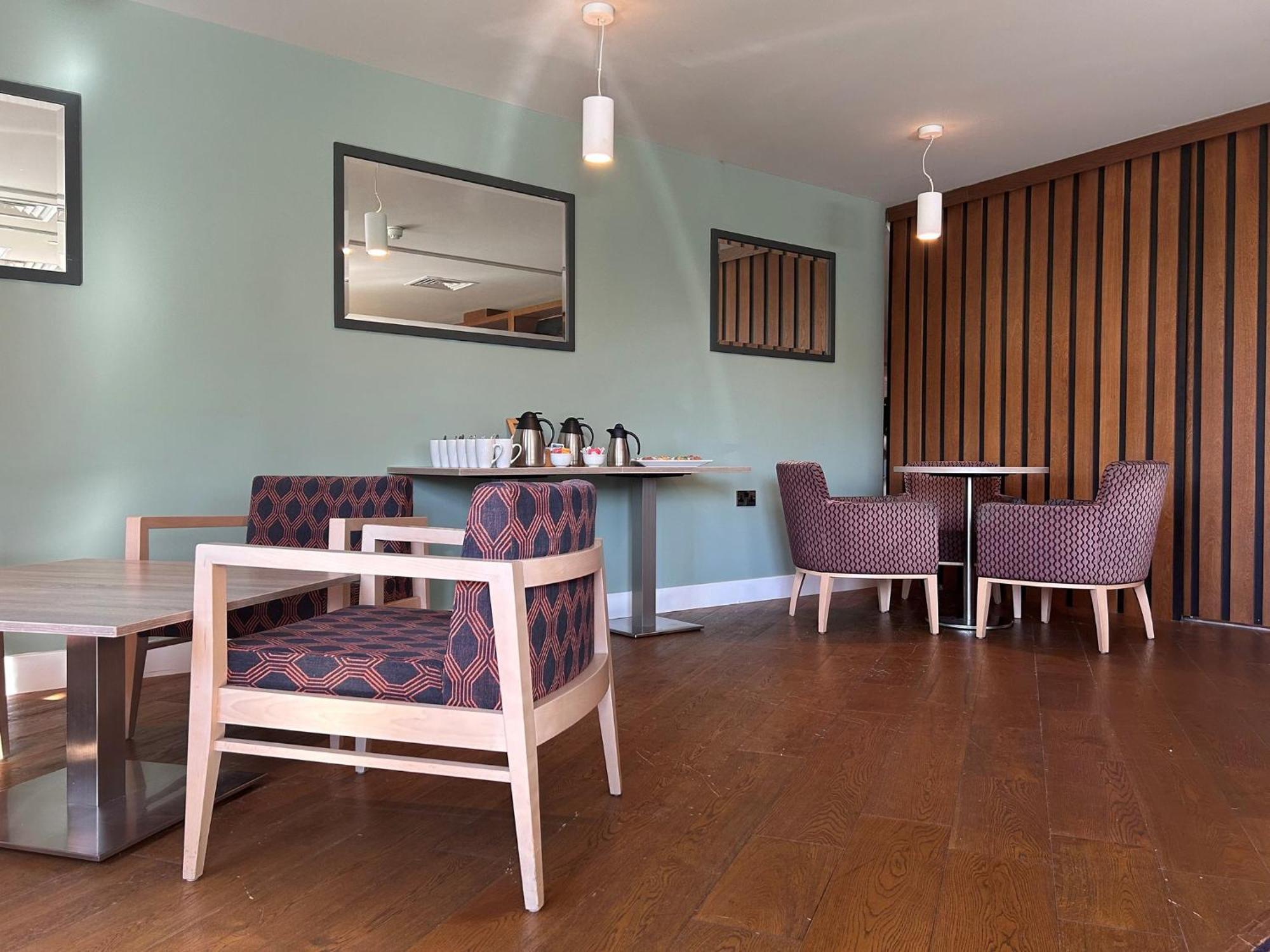 Holiday Inn Huntingdon Racecourse By Ihg Exterior foto